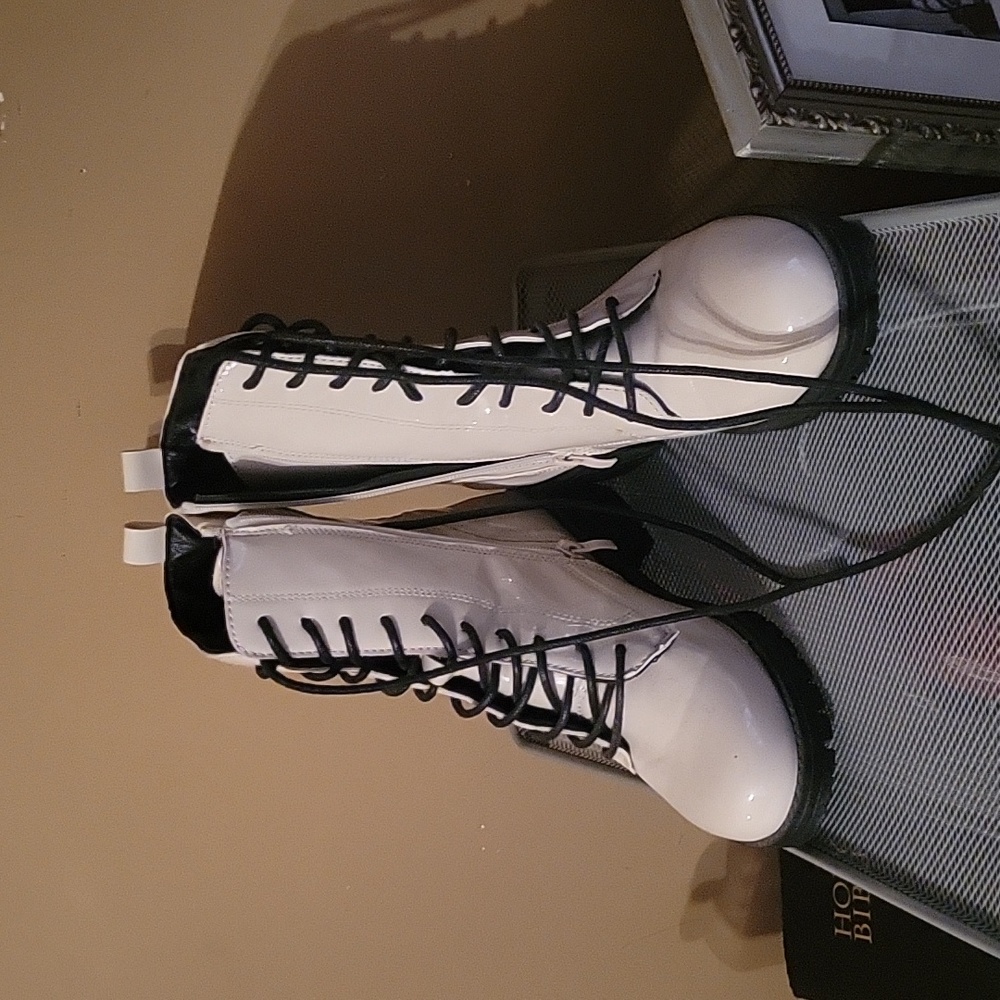 Fashion boots